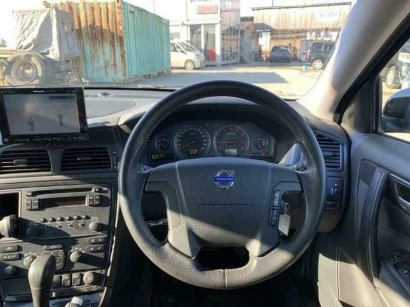 V70