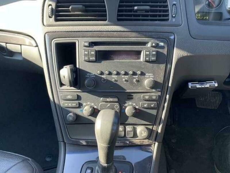V70