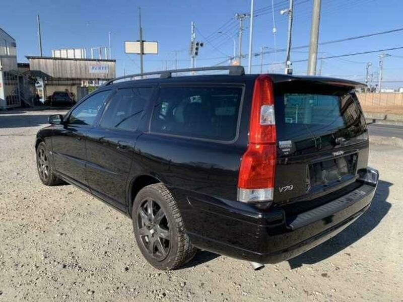 V70