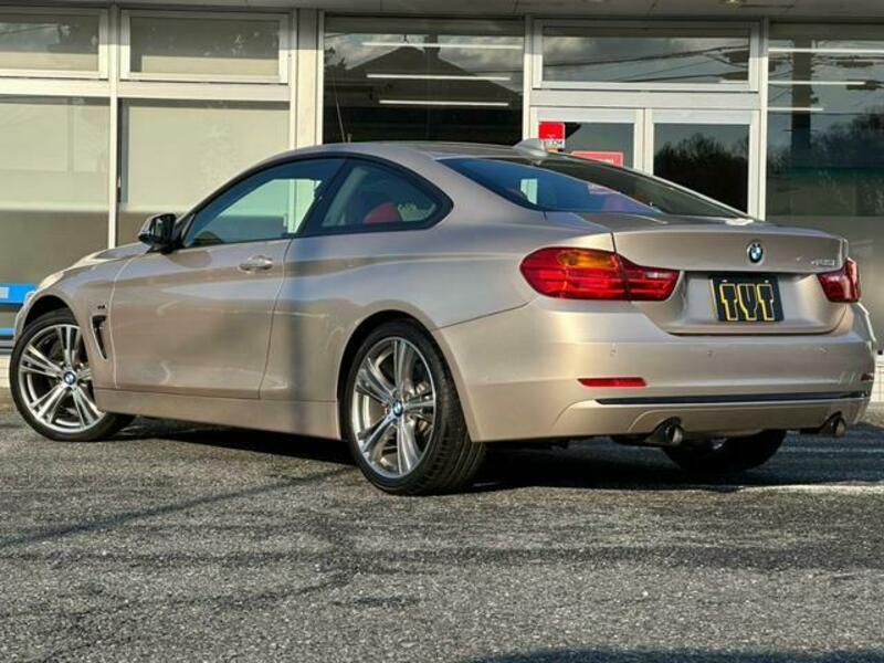4 SERIES