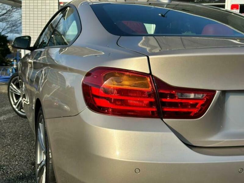 4 SERIES