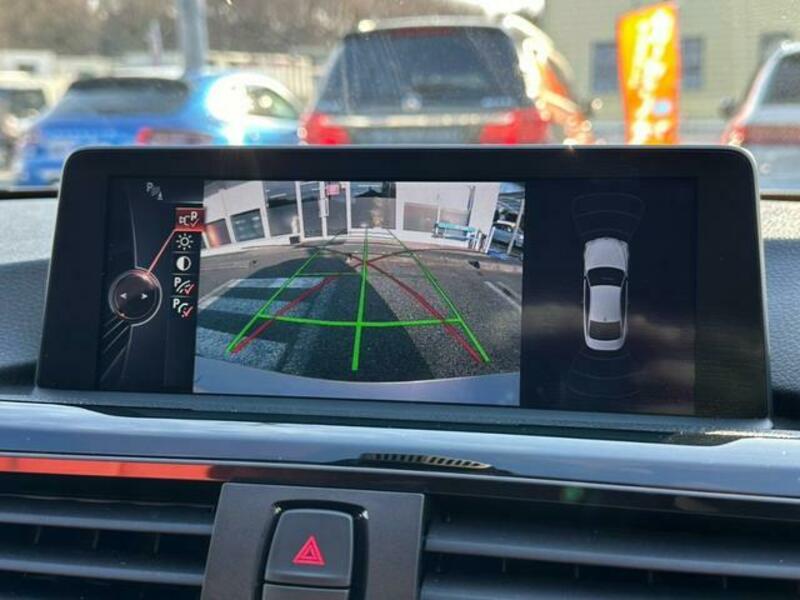 4 SERIES