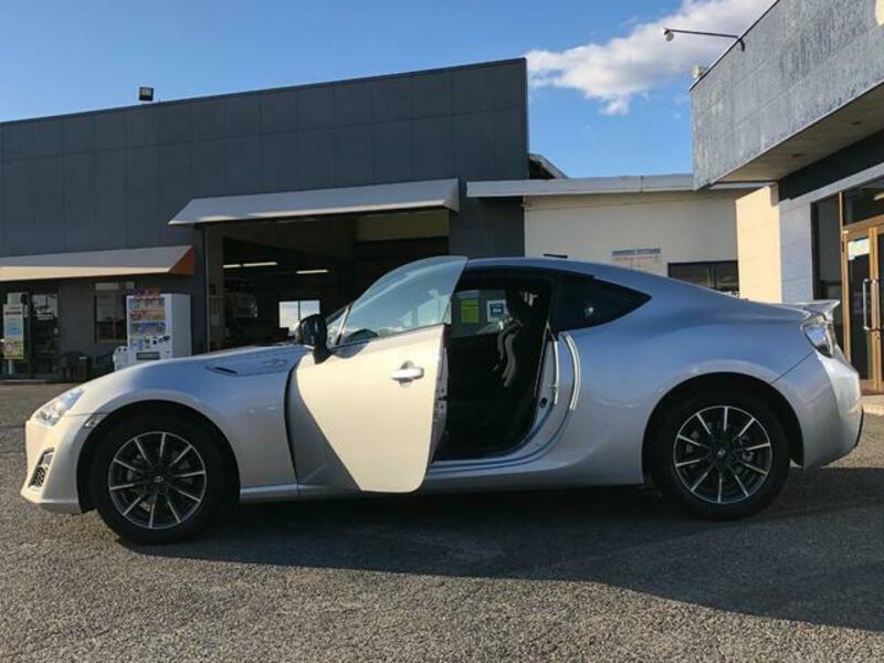 86