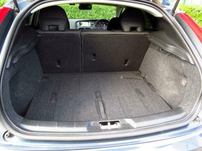 V40