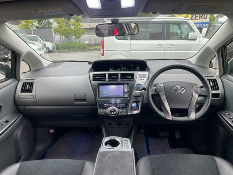 PRIUS ALPHA
