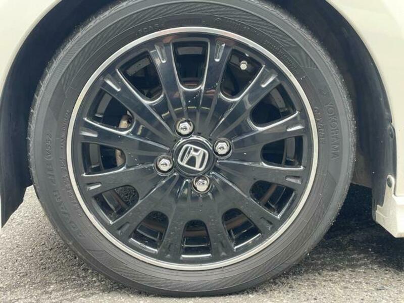 N BOX
