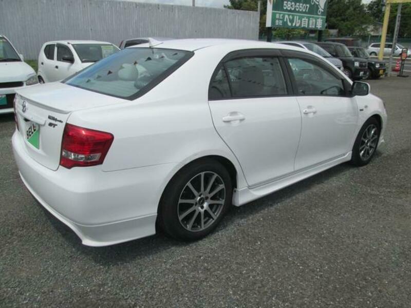 COROLLA AXIO