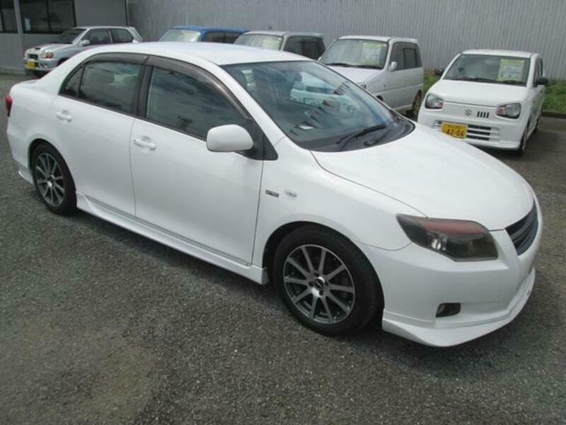 COROLLA AXIO