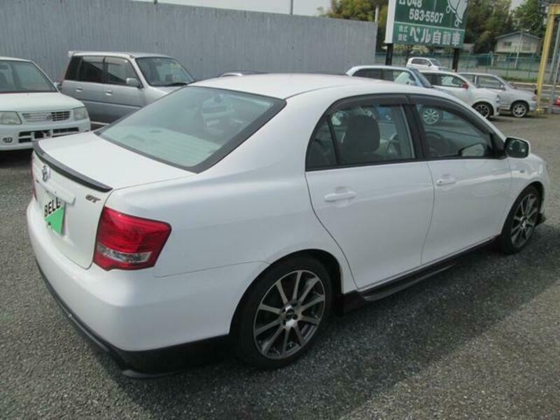 COROLLA AXIO