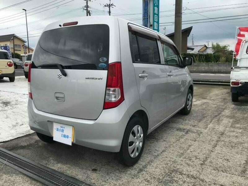 WAGON R