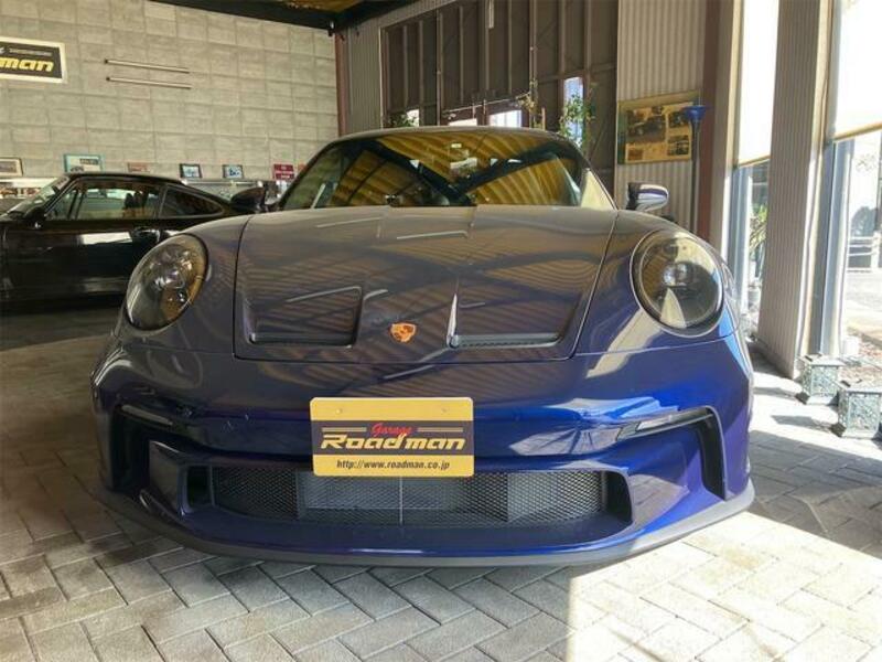 911