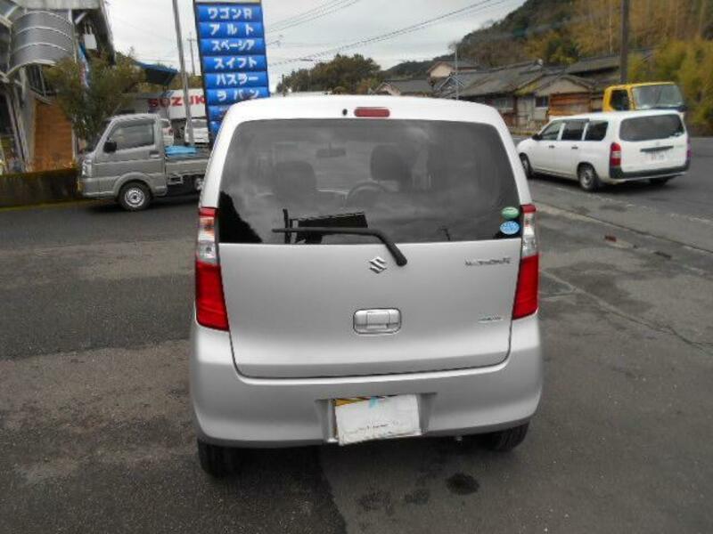 WAGON R