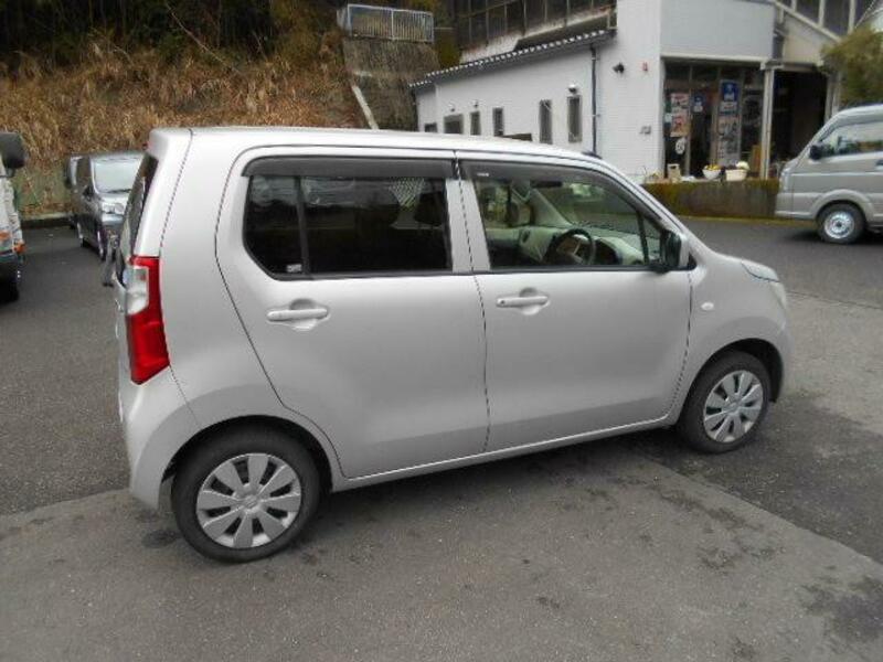 WAGON R