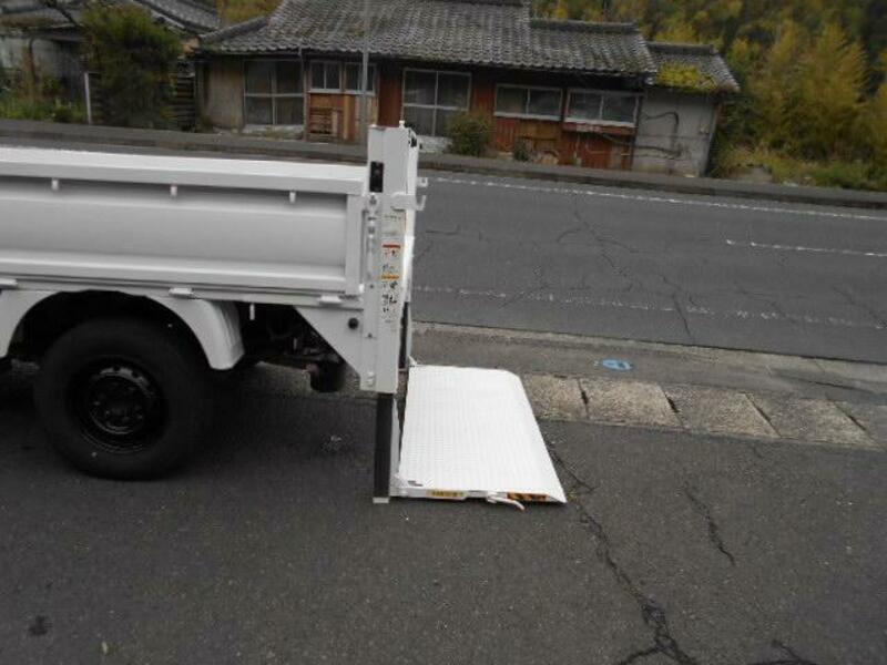 BONGO TRUCK