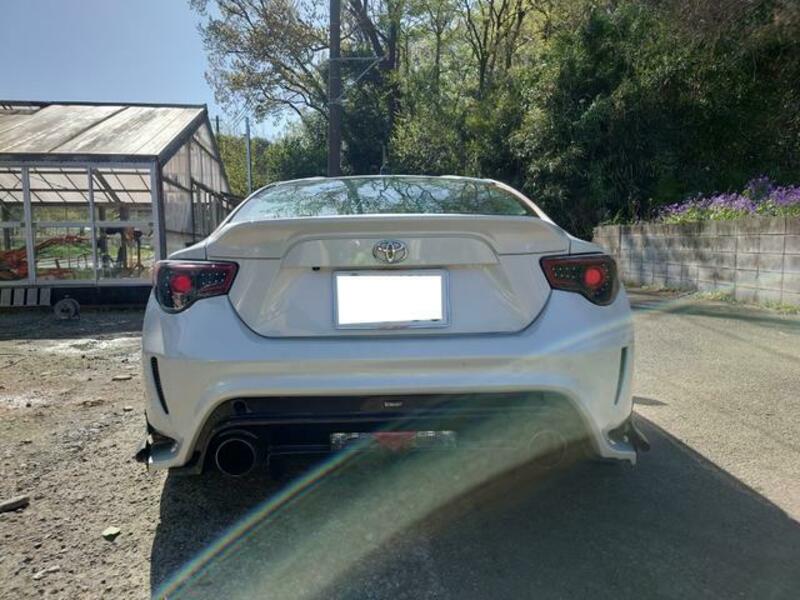 86