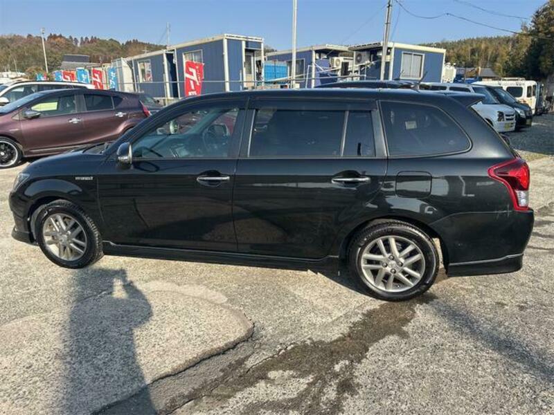 COROLLA FIELDER