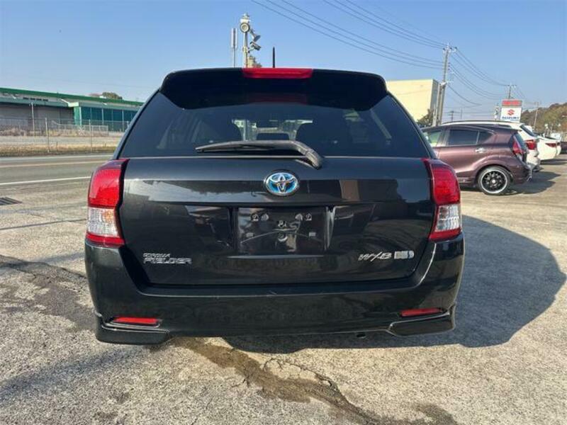 COROLLA FIELDER