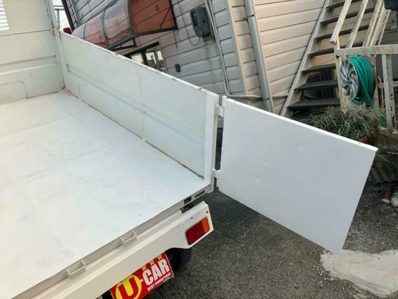CARRY TRUCK