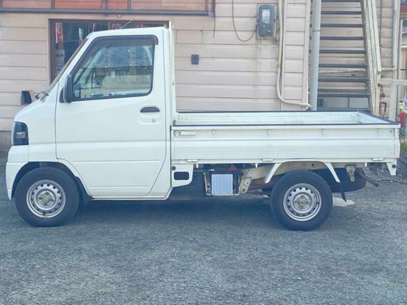 CLIPPER TRUCK