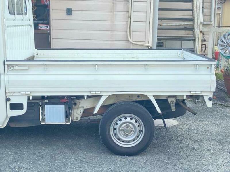 CLIPPER TRUCK