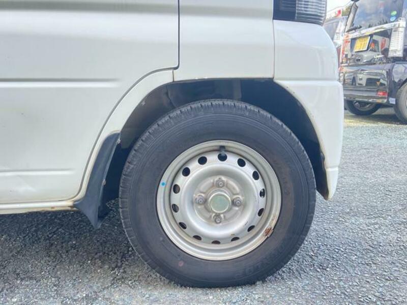 CLIPPER TRUCK