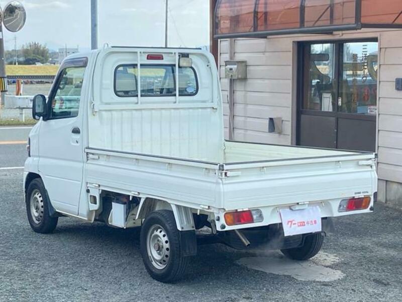 CLIPPER TRUCK