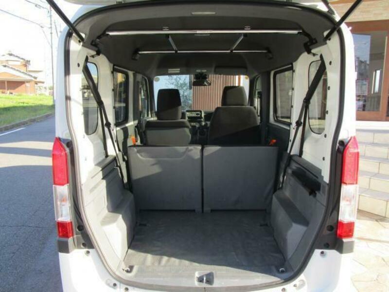 N-VAN