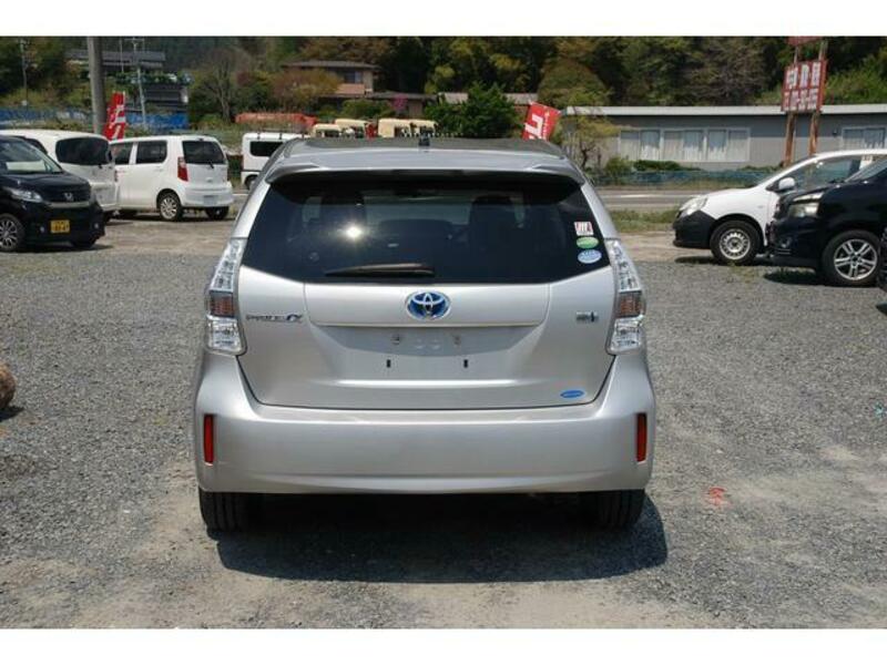 PRIUS ALPHA