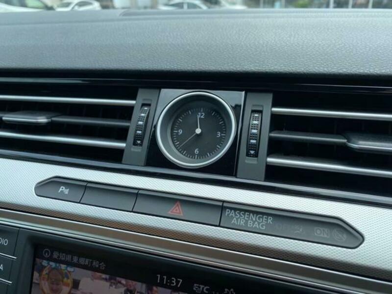 PASSAT VARIANT