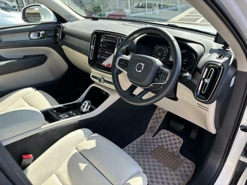 XC40