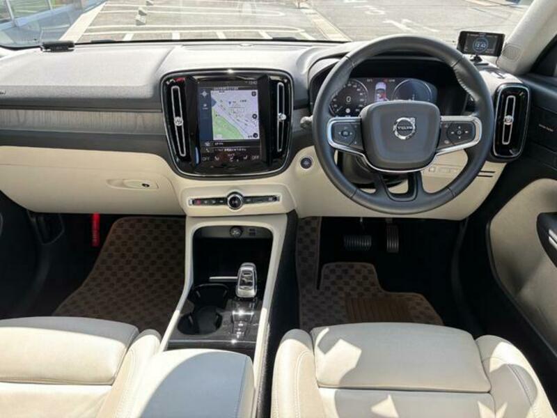 XC40