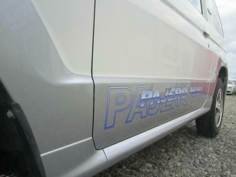 PAJERO MINI