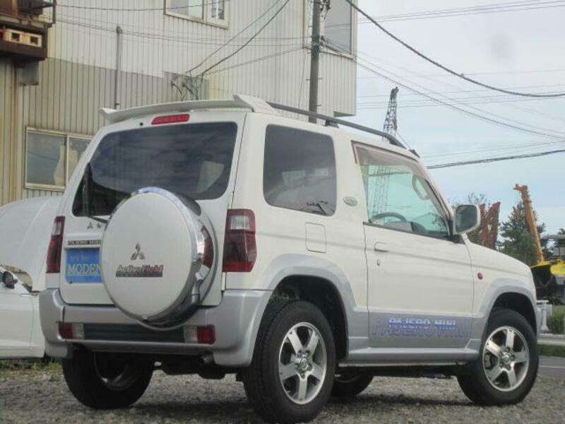 PAJERO MINI