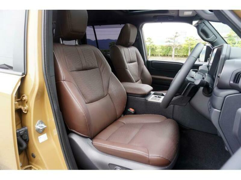LAND CRUISER 250