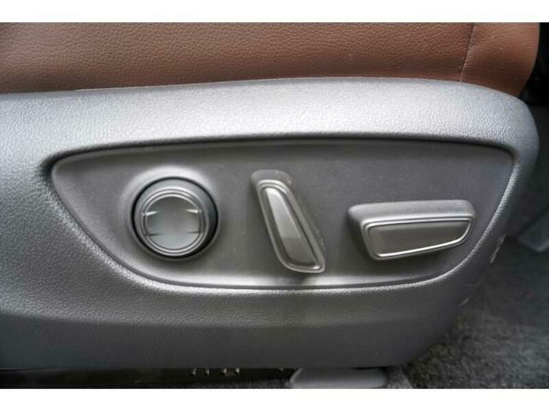 LAND CRUISER 250