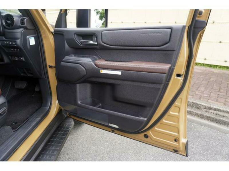 LAND CRUISER 250