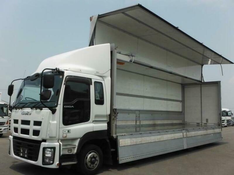ISUZU GIGA
