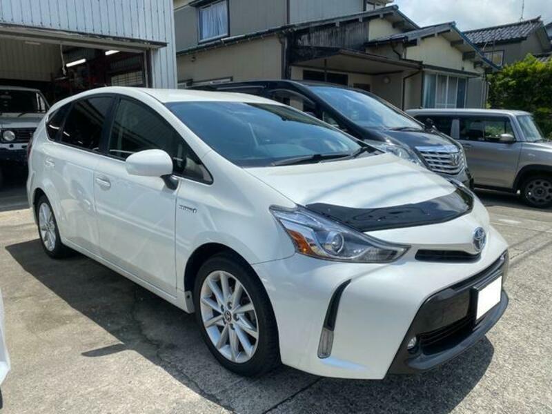 PRIUS ALPHA