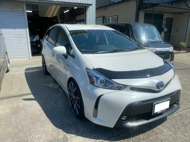 PRIUS ALPHA