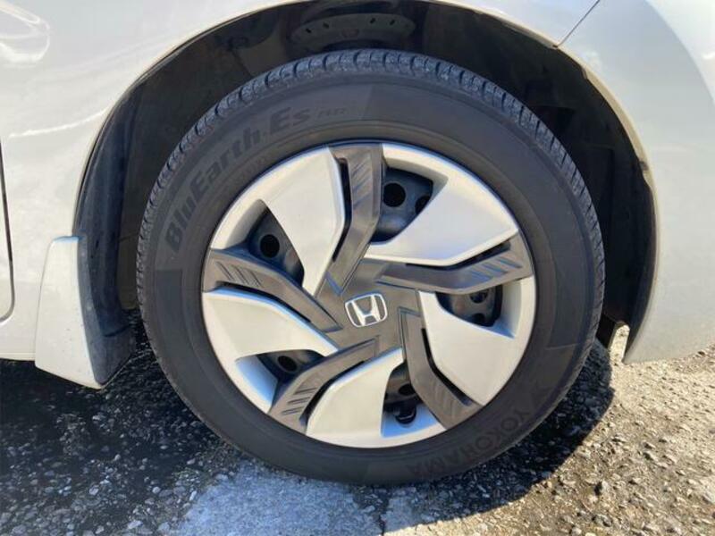 FIT HYBRID