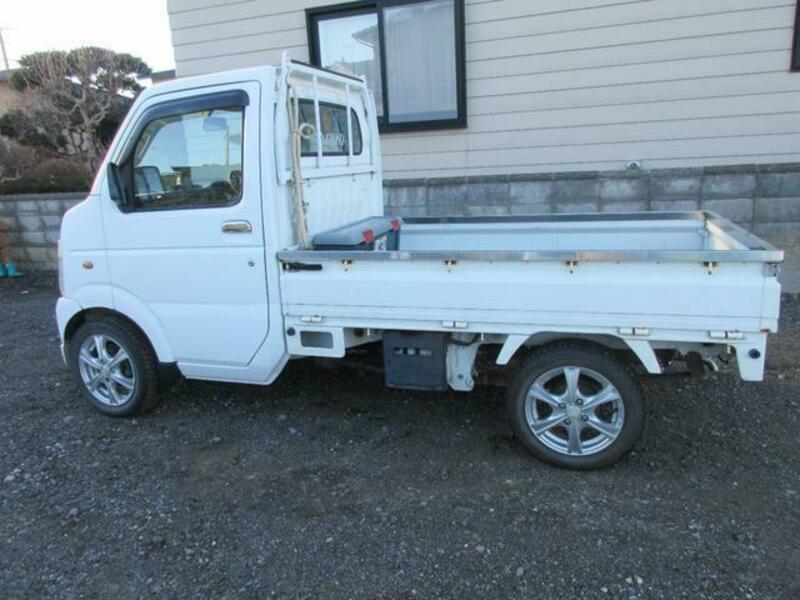 CARRY TRUCK