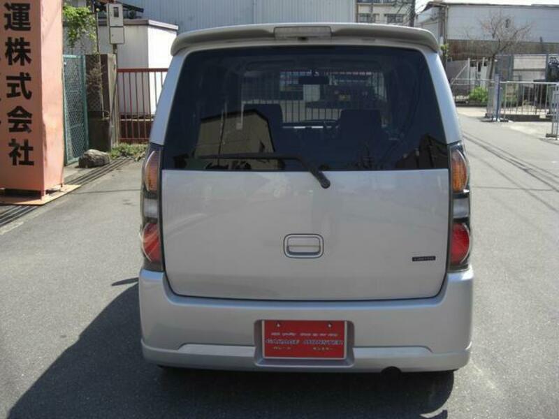 WAGON R
