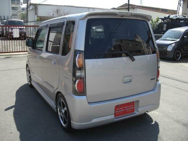 WAGON R