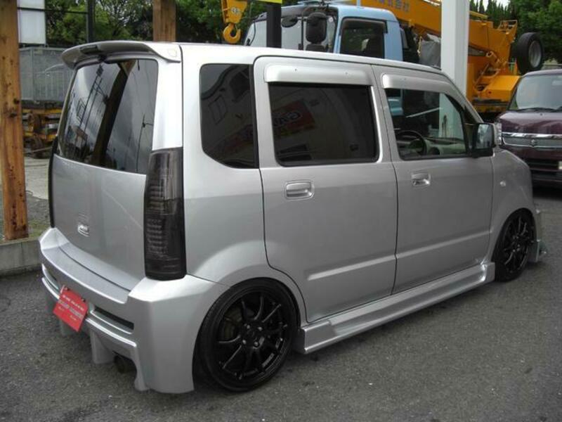 WAGON R