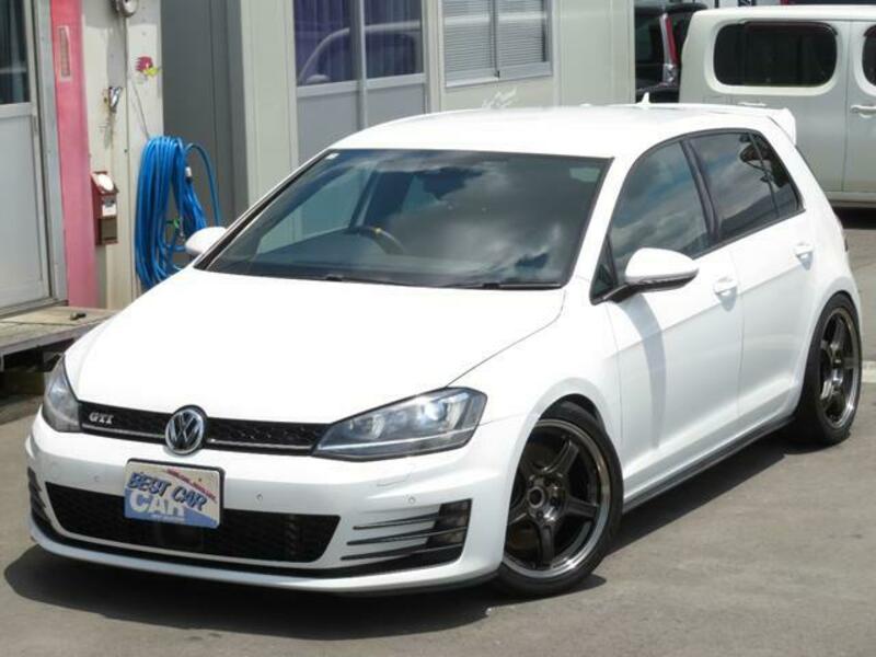 VOLKSWAGEN GOLF GTI