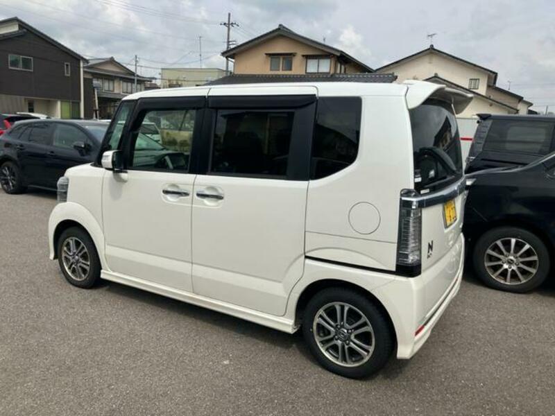 N BOX CUSTOM