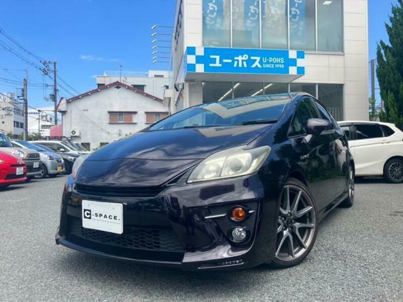 TOYOTA PRIUS