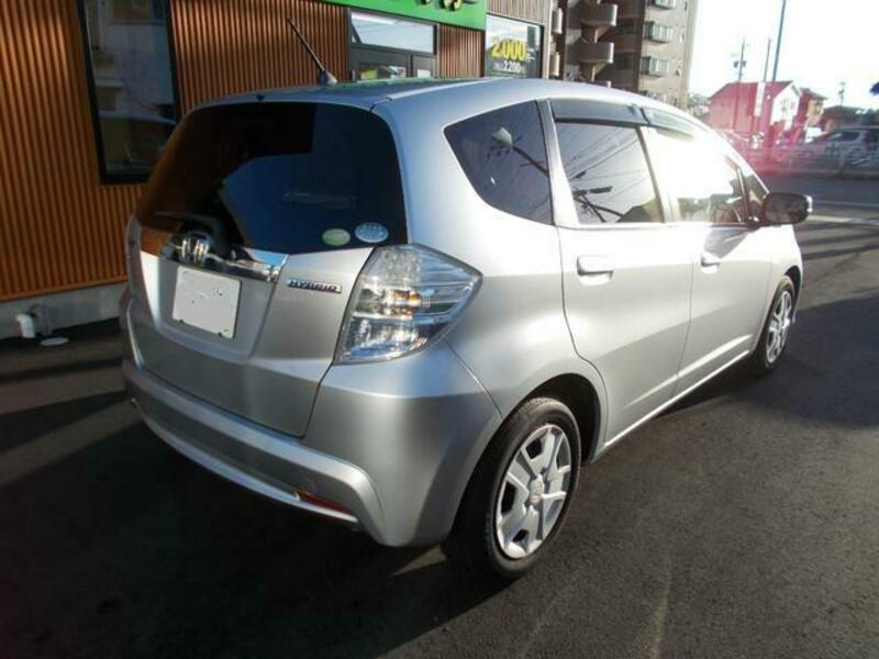 FIT HYBRID