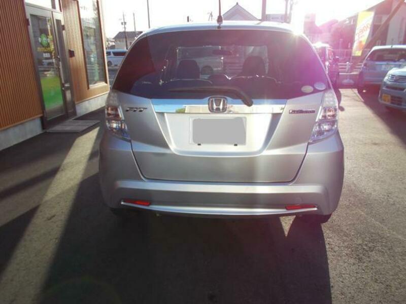 FIT HYBRID