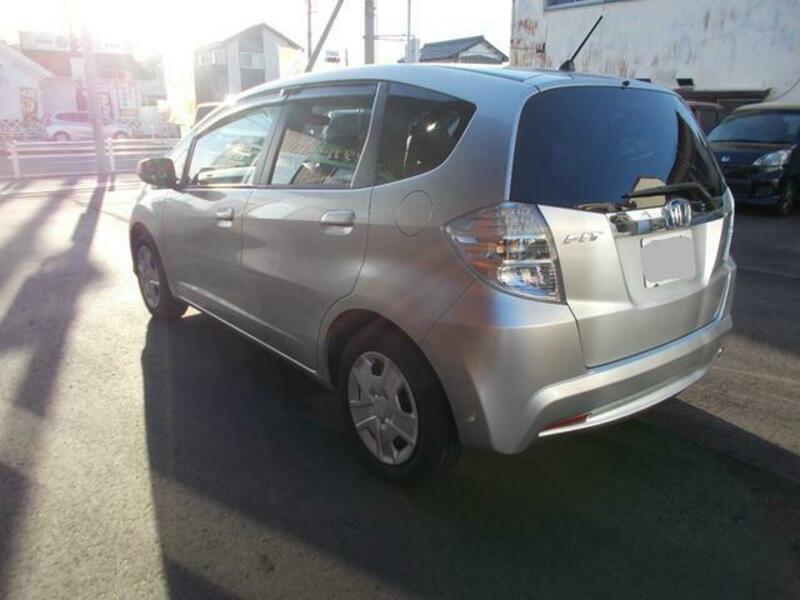 FIT HYBRID